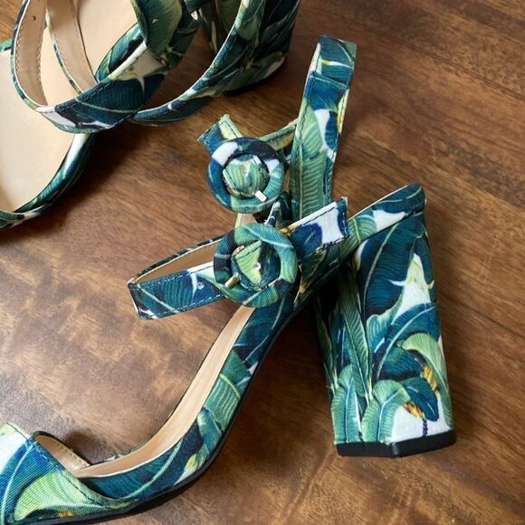 Qupid Green and Blue Heels with Wrap around Ankle Design - Picture 9 of 11